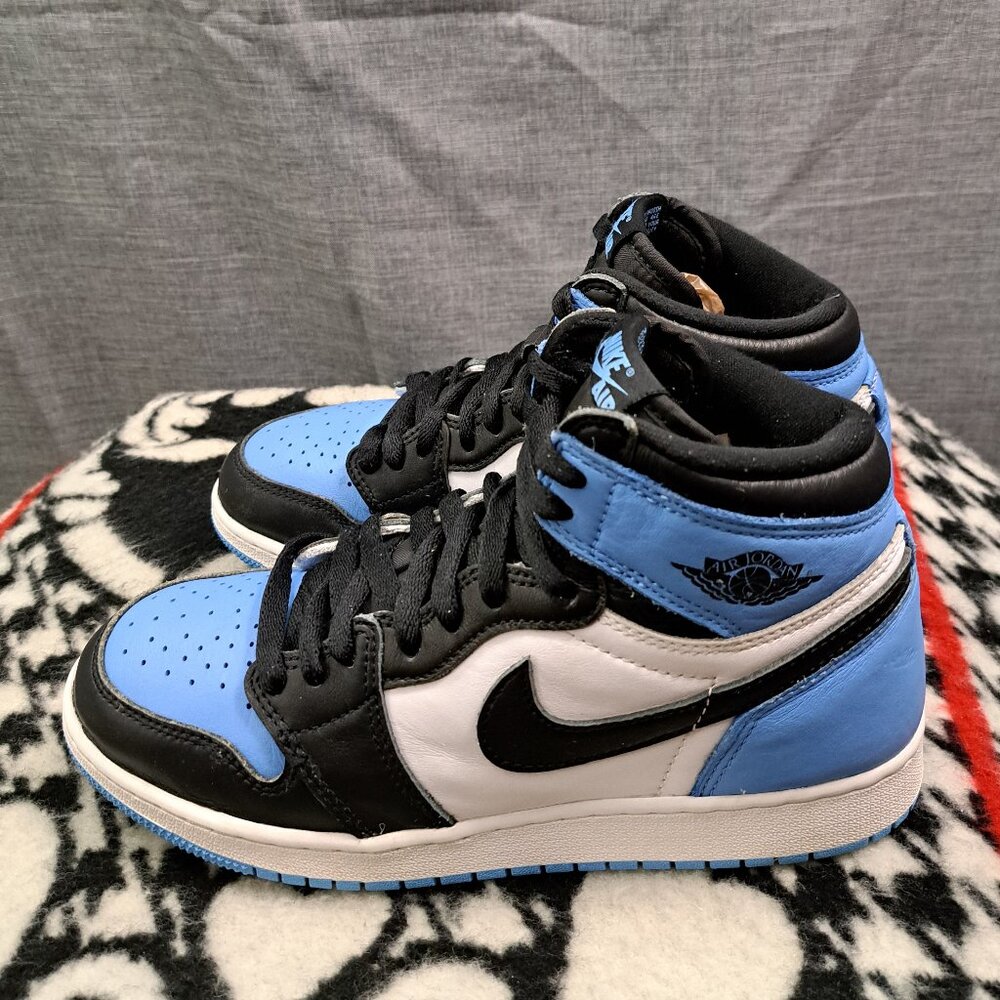 %Size 6.5Y Nike Air Jordan 1 Retro High OG University Blue/Black-White /  AJ25